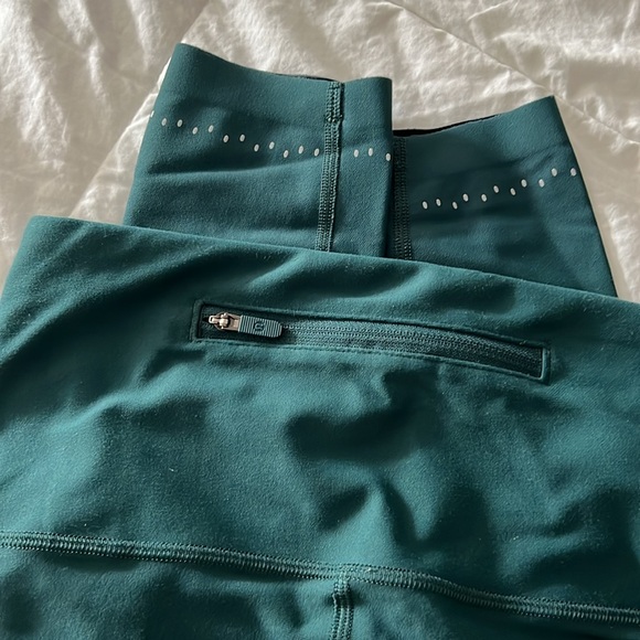 Lululemon Zoned In Tight *27" - Picture 6 of 8